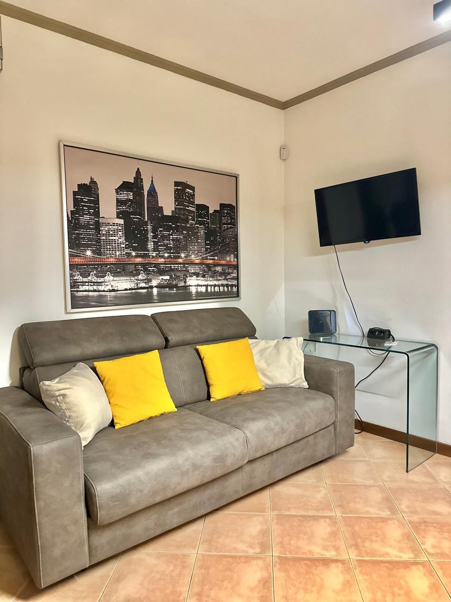 Apartment With Private Parking - Roma Est. Lunghezza Ngoại thất bức ảnh